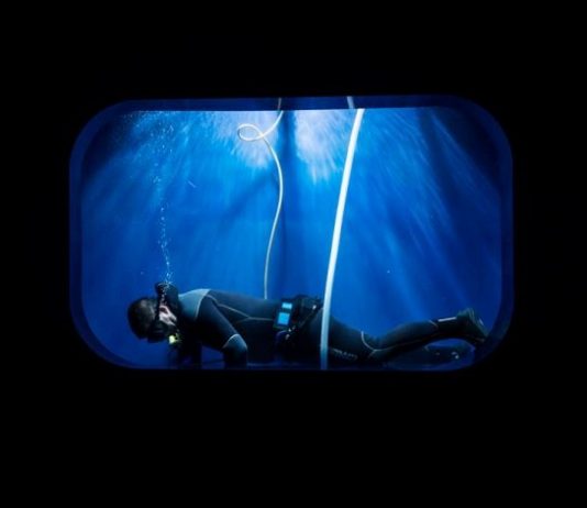 Gianmarco Maraviglia – Behind the glass