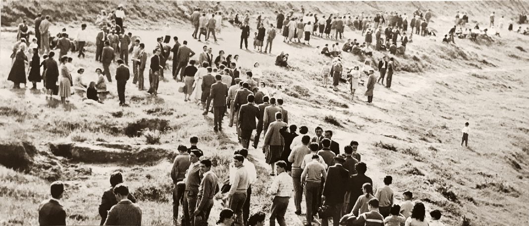 Cavalli, Ferroni, Giacomelli. Scatti inediti dagli archivi di Senigalliahttps://www.exibart.com/repository/media/eventi/2019/04/cavalli-ferroni-giacomelli.-scatti-inediti-dagli-archivi-di-senigallia-td_1068x0.jpg