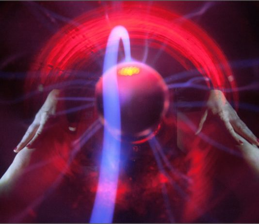 Boris Eldagsen / Paolo Treni – Another Multiverse