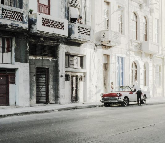Enzo Obiso – Nostalgia del futuro. L’Havana Cuba