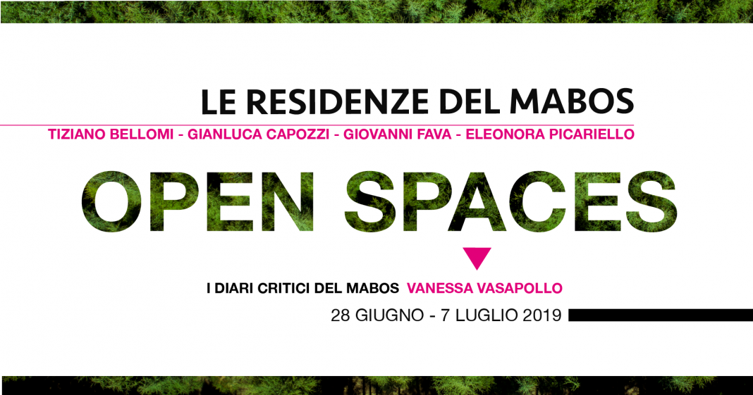Open spaces – Senze: Le Residenze Artistiche del Mabos 2019https://www.exibart.com/repository/media/eventi/2019/06/open-spaces-8211-senze-le-residenze-artistiche-del-mabos-2019-1068x561.png