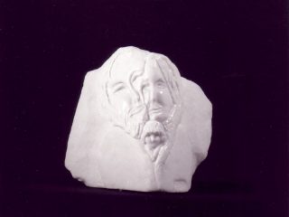 "PIEZZ'E CORE", opera in marmo bianco di Carrara