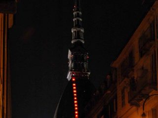 Mario Merz a Torino, natale 2003