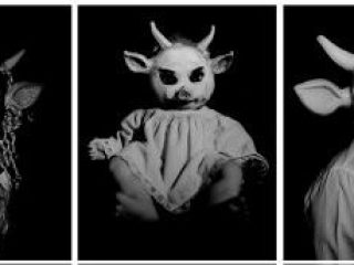 The mirror is abominable
Barbara La Ragione
Mr. and Mrs. Hibryd Liberty whith baby