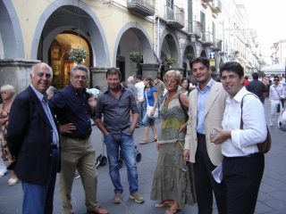giornalisti, assessore, curatori ed organizzatori della manifestazione Arte in Corso.....chiaramente io stavo scattando la foto
