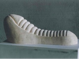 Ambivalenza della scarpa 2004