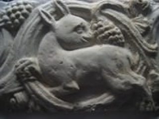 bassorilievo medievale
gesso