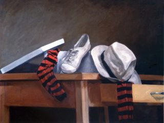 Natura morta con calzini, scarpa e cappello