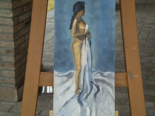 nudo su tavola