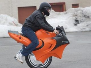 moto con una ruota