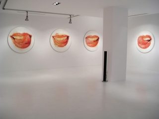Veduta della mostra di Torregar presso la Galeria Casaborne. Antequera. Spagna. Anno 2005.
Olio su tavola 90 cm. di diametro ogni uno.