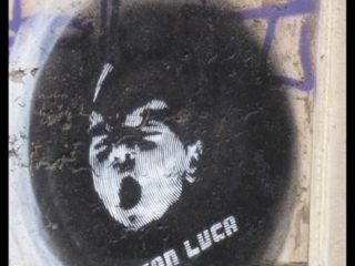 Stencil - Graffito
Roma