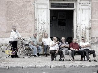 Manduria, amici in piazza, maggio 2008