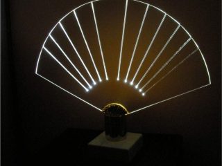 Lampada in plexiglas e marmo da tavolo - ALBA