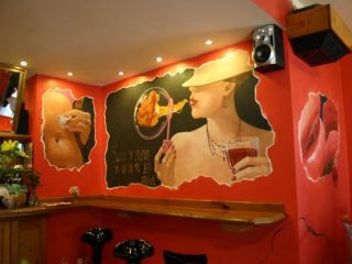Interior Design - Bar - affresco su parete