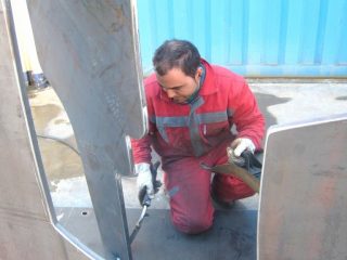 Fase realizzativa della scultura dal titolo - DIMORE - per il comune di CAPUA.Anno 2010,relatore LORENZO CANOVA, coordinatore ANGELO MARINO DIRARTE CONTEMPORANEA.