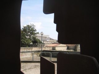 Primo piano scultura - DIMORE - Anno 2010