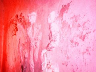 EMIGRANTI; LA STORIA DEGLI ITALIANI TRA PASSATO E PRESENTE DETTAGLIO PARETE LATO SX. SCALE D\'INGRESSO 3 TEMI; 1.LE DONNE IN LOTTA 2.IL BARONE 3.IL CONTADINO SELLA L\'ASINO; DA SCULTURE AFFIORANTI NEL PALAZZO BARONALE DI ROCCAGORGA CON LA SUPERVISIONE DELL\'UNIVERSITA\' LA SAPIENZA DI ROMA E IL COMUNE DI ROCCAGORGA DELEGATA ARCHITETTA RITA GIGLI 1996...