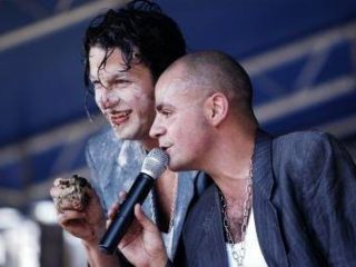 TONY CLIFTON CIRCUS –  Rubbish Rabbit (Roma)