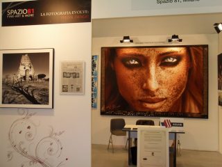 Lo stand di Spazio81 al MIA, Milan Image Art Fair, ed.2011. La fiera d'arte dedicata alla Fotografia. Mi, 12-15 maggio 2011