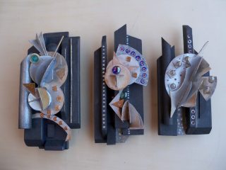 Metrototem 2011, ciascuno cm 12x25 circa