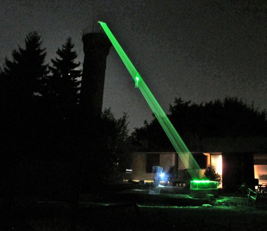 Alessio Fornasetti / Pietro Pirelli – Arpa di Luce per Saffo. L’Arte dei suoni e l’Arte del vino