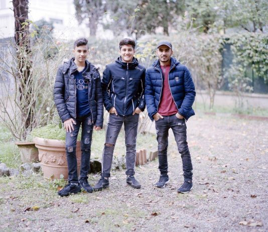 Stéphane Asseline – Abbiamo incrociato i nostri sguardi. Ritratti di nuovi cittadini di Bologna