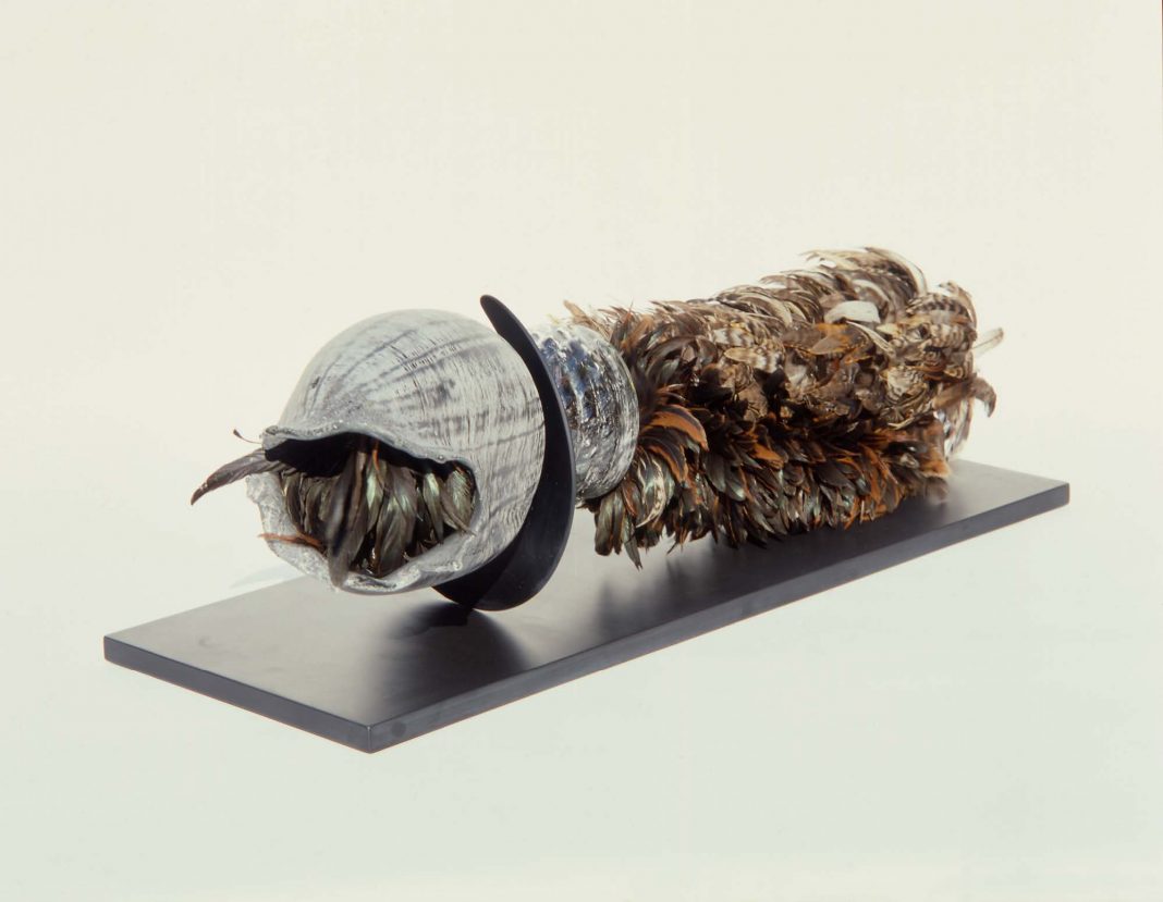 Liliane Lijn – I am shehttps://www.exibart.com/repository/media/formidable/11/5_Liliane-Lijn_Soften-the-Mouth-1068x829.jpg