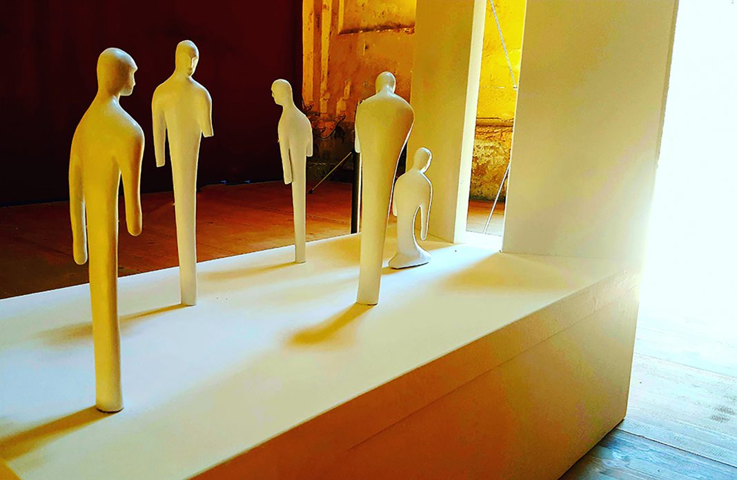 La porta nuovahttps://www.exibart.com/repository/media/formidable/11/Alla-luce-del-destino-4-1068x695.jpg