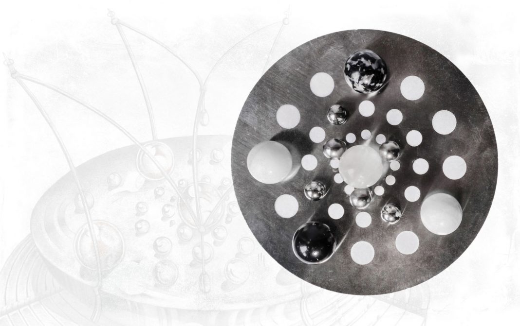 DustyEye – I Dossier di N°44, vita e opere del Primo Androide Emotivamente Avanzato.https://www.exibart.com/repository/media/formidable/11/DustyEye-I-Dossier-di-N°44-Comunicato-Stampa-2-1068x671.jpg