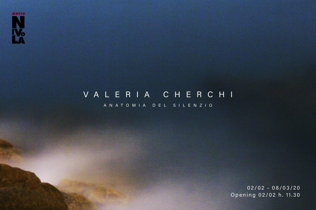 Valeria Cherchi – Anatomia del silenziohttps://www.exibart.com/repository/media/formidable/11/E-vite_Archio_Valeria_Cherchi-Cherchi--1068x712.jpg
