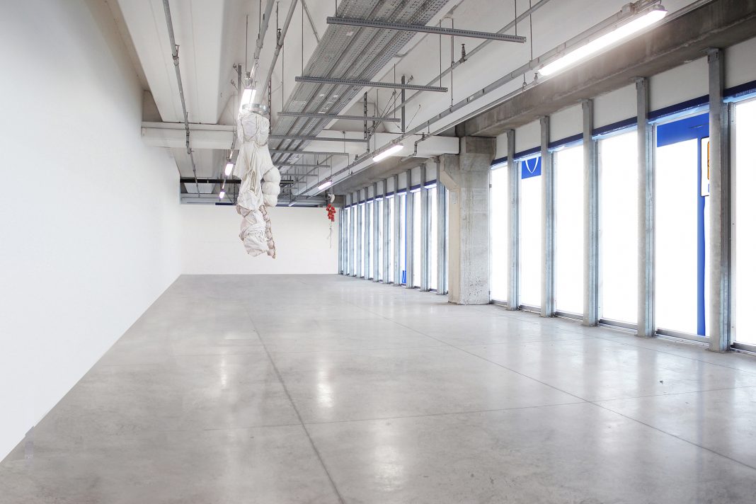 Florian Mehmeti Löffler  – I – See – You – See – Me – See – Youhttps://www.exibart.com/repository/media/formidable/11/FlorianMehmetiLöffler-at-spazio-ORR-_ExhibitionView-12-1068x712.jpg