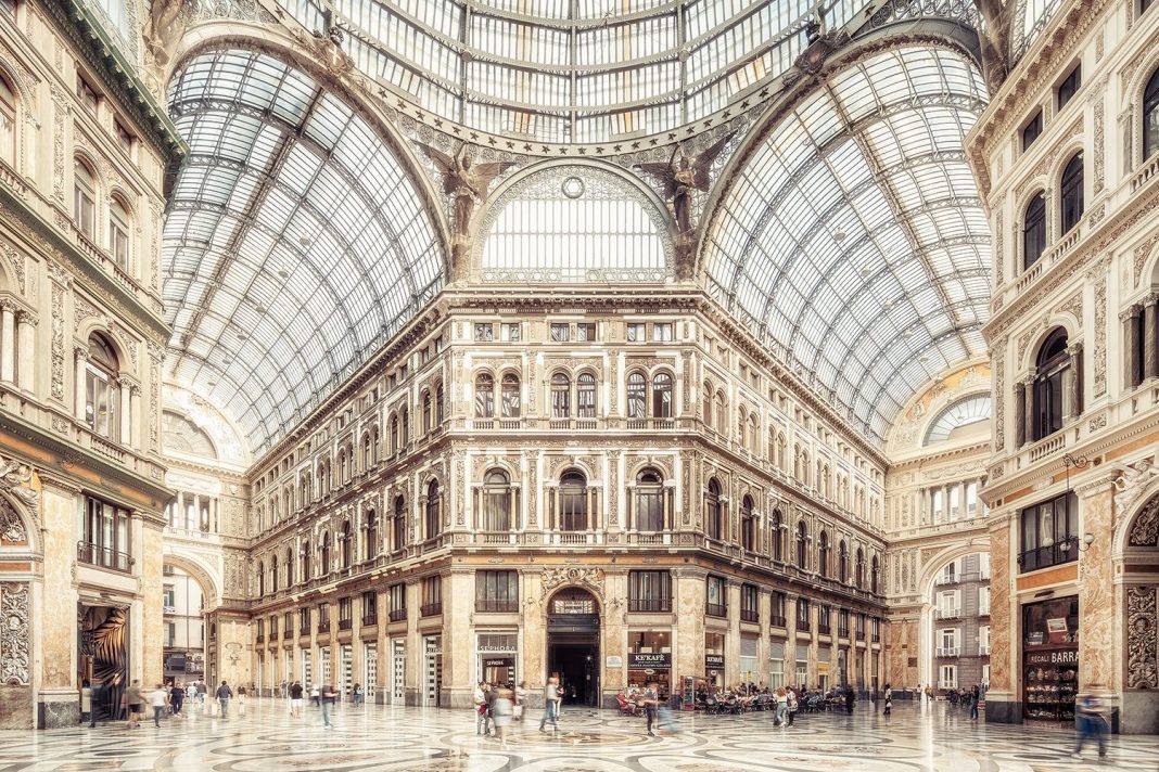 Napoli genialehttps://www.exibart.com/repository/media/formidable/11/LDKphoto-NAPOLI-Galerie-Umberto-Ier_G-Vign-1068x712.jpg