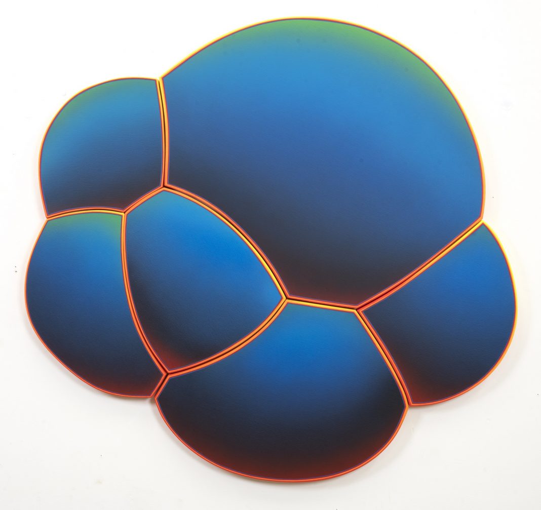 Jan Kalab – Atomic Bubblehttps://www.exibart.com/repository/media/formidable/11/MAGMA-gallery_Jan-Kalab_Atomic-Bubble-Blue-2019_acrylic-on-canvas_121-x-128-cm-1-1068x1007.jpg