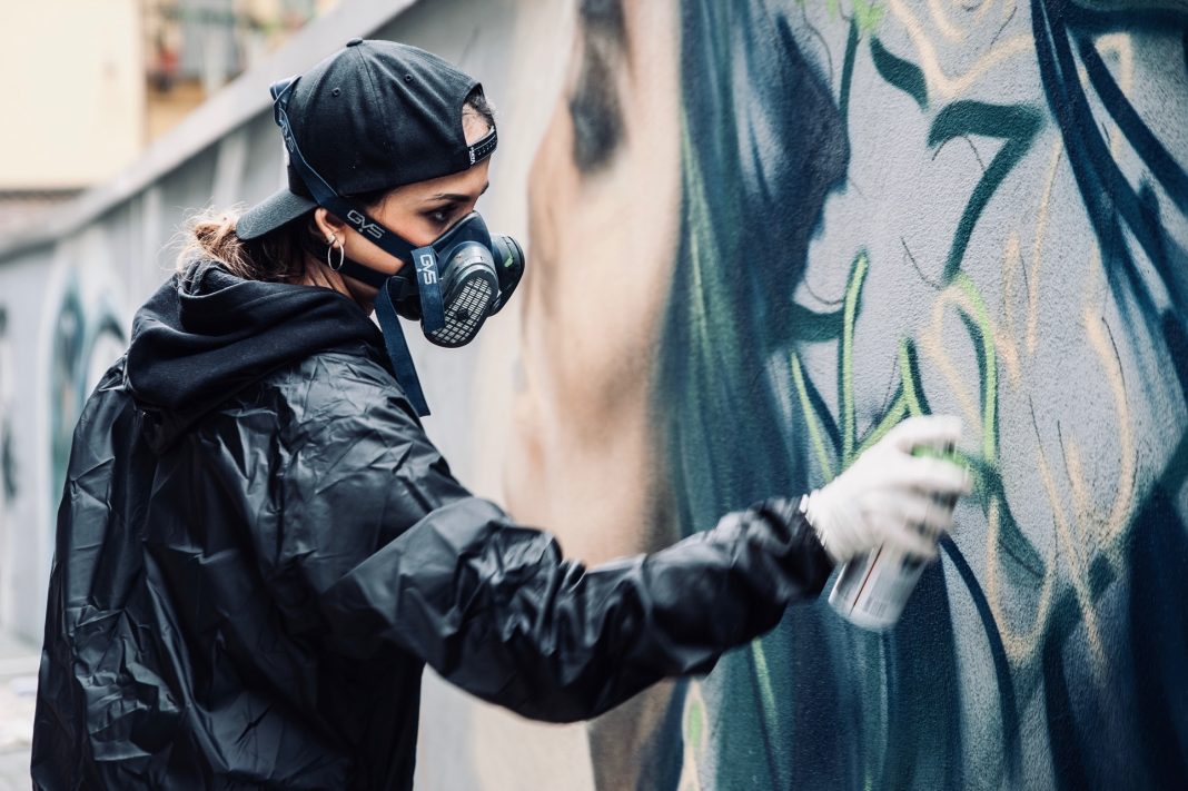 Stefania Marchetto (SteReal) – Experience.  RAW 2020https://www.exibart.com/repository/media/formidable/11/SteReal-al-lavoro-1068x711.jpeg