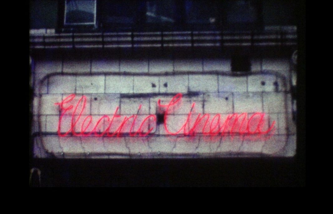 Stefano Bettini – Electric Super8https://www.exibart.com/repository/media/formidable/11/foto-Stefano-Bettini-Electric-Cinema-1068x686.jpg