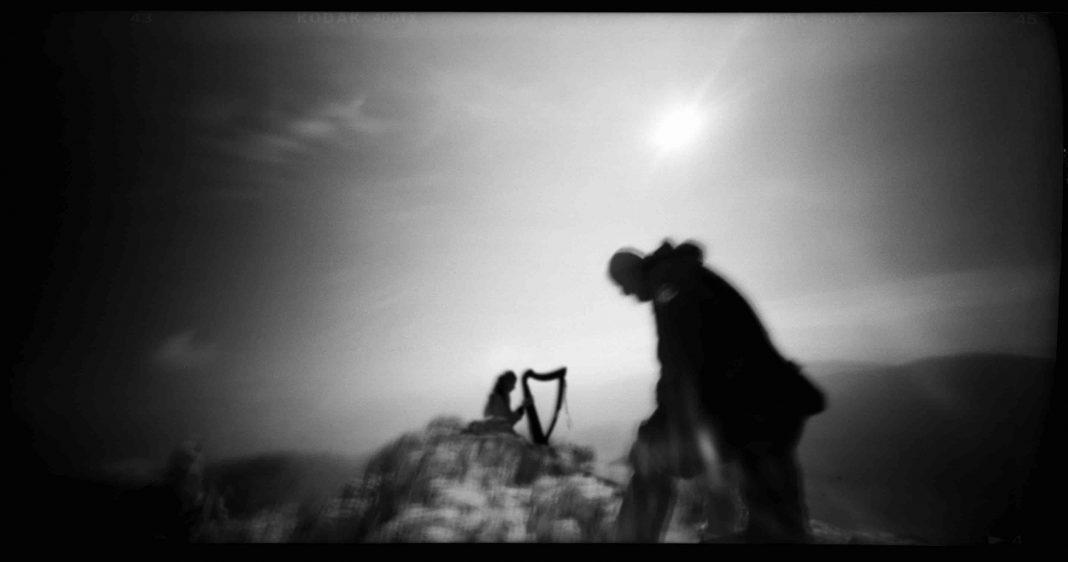 Giorgio Cutini – Poesia dello sguardo. Opere fotografiche 1972 – 2019https://www.exibart.com/repository/media/formidable/11/il-suono-del-vento_2018-1068x562.jpg