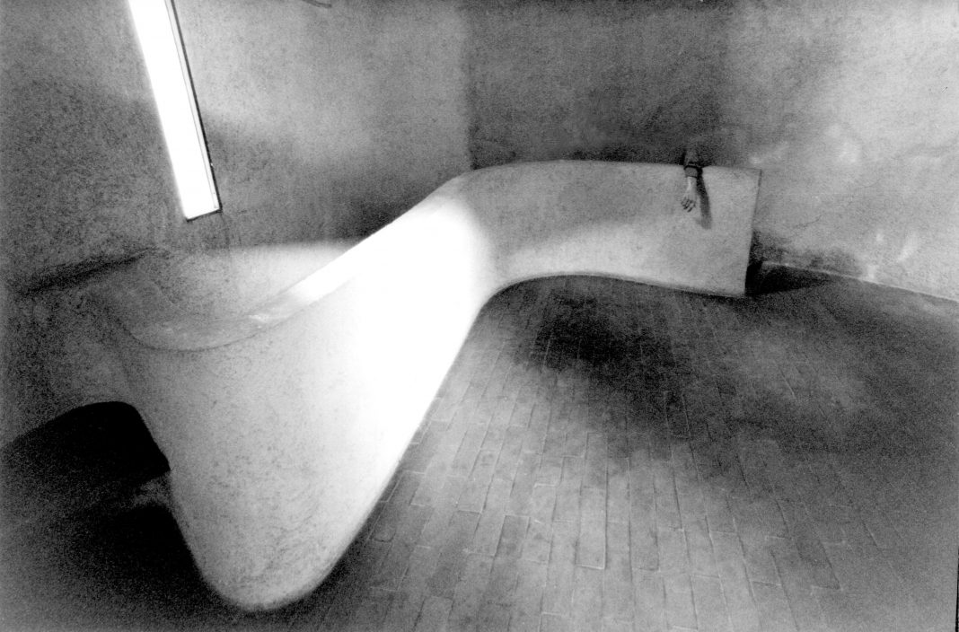 Eduardo Herrera / Werther Germondari – Coscienze Intangibilihttps://www.exibart.com/repository/media/formidable/11/img/021/Werther-Germondari_Sine_1986_rid-1068x704.jpg