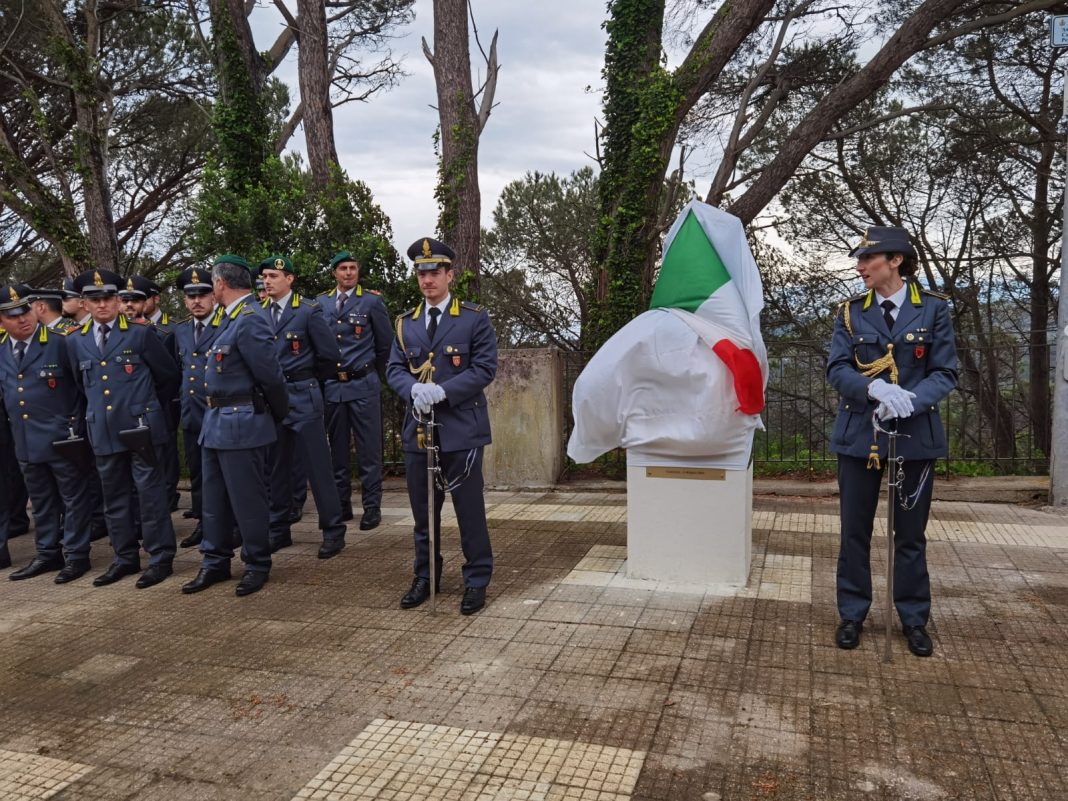 Arte Pubblica Memoria e Materia/ Nicola Micalihttps://www.exibart.com/repository/media/formidable/11/img/04e/b6839be1-2a80-411c-aee9-3b9ae5e209b8-1068x801.jpeg