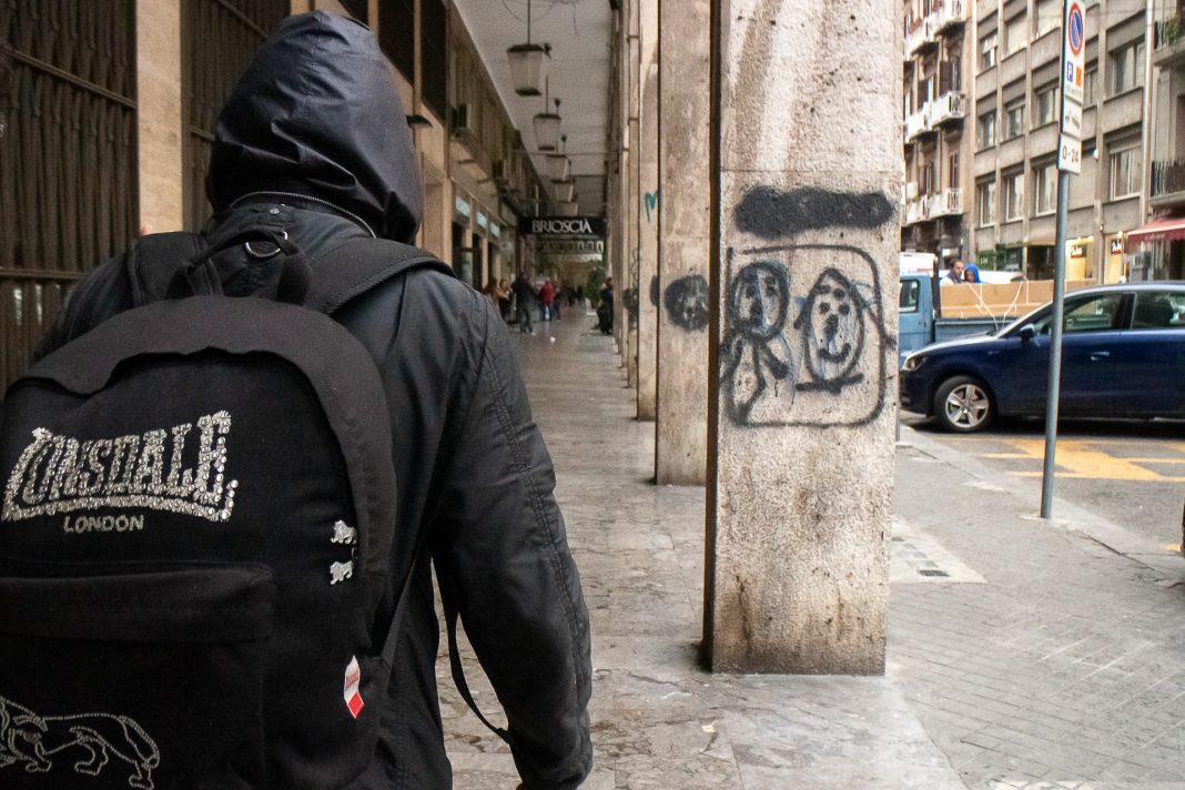 Peppe Tornetta – Enzohttps://www.exibart.com/repository/media/formidable/11/img/059/PT_Enzo2023-6013-1068x712.jpg