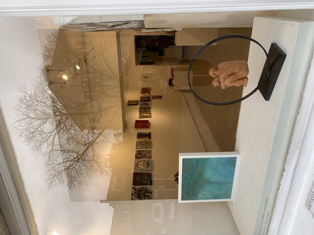 Apocalisse: Rivelazione e Catastrofehttps://www.exibart.com/repository/media/formidable/11/img/07c/VISIONE-DINSIEME-1068x801.jpg