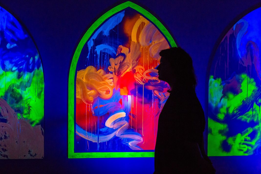 Kate Dunn – Il Tabernacolohttps://www.exibart.com/repository/media/formidable/11/img/081/Kate-Dunn-The-Tabernacle-photo-credit-Cristina-Schek-11-Copia-1068x712.jpg