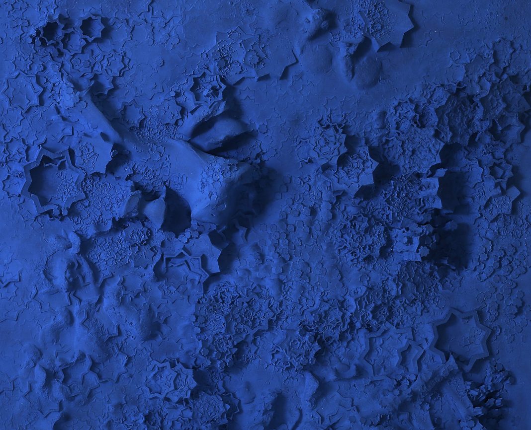 BETWEEN NOW AND THEN. The Moroccan Wavehttps://www.exibart.com/repository/media/formidable/11/img/081/Yasmina-Alaoui-Blue-Plaster-Square-1-2017-DETAIL-1068x866.jpg