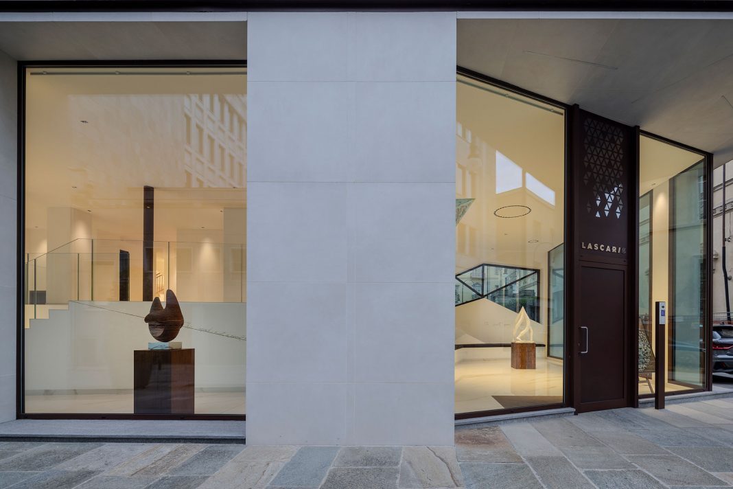 Aurélien Boussin – Le Forme Vitalihttps://www.exibart.com/repository/media/formidable/11/img/084/Lascaris_Boussin_023-1068x712.jpg