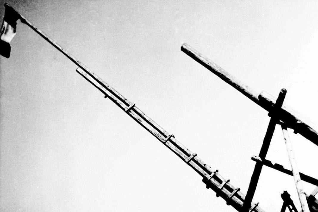 Extra Moeniahttps://www.exibart.com/repository/media/formidable/11/img/08f/Via-Tiburtina_Giugno-1955_-ritocco-1068x712.jpg