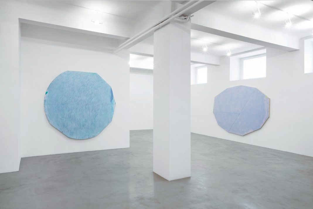 Rodolfo Aricò: l’immagine dissonantehttps://www.exibart.com/repository/media/formidable/11/img/0cd/Rodolfo-Arico_A-arte-Invernizzi-1068x712.jpg