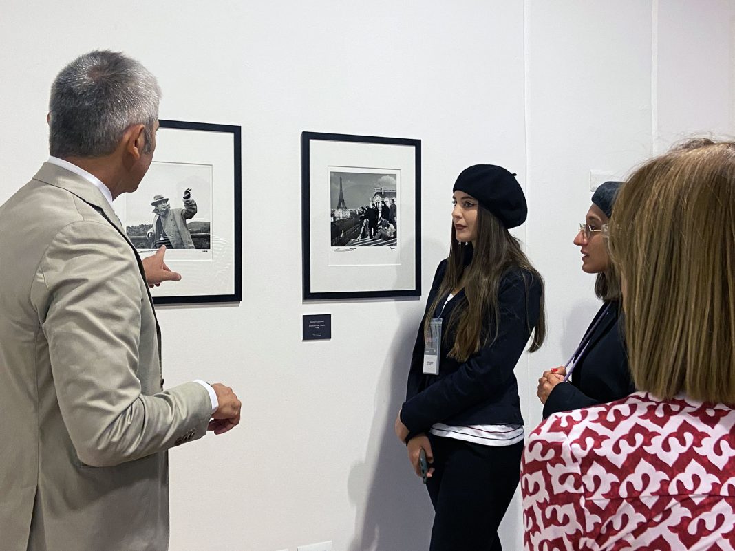 Nouvelle Vague3https://www.exibart.com/repository/media/formidable/11/img/0f4/IMG_1768-1068x801.jpg