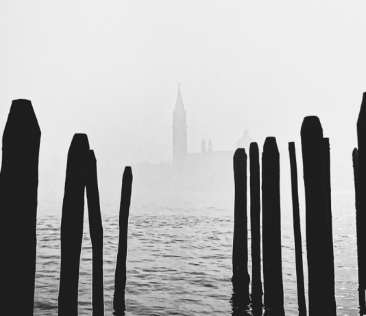 Andy Parker – CAIGO Venetian Fog