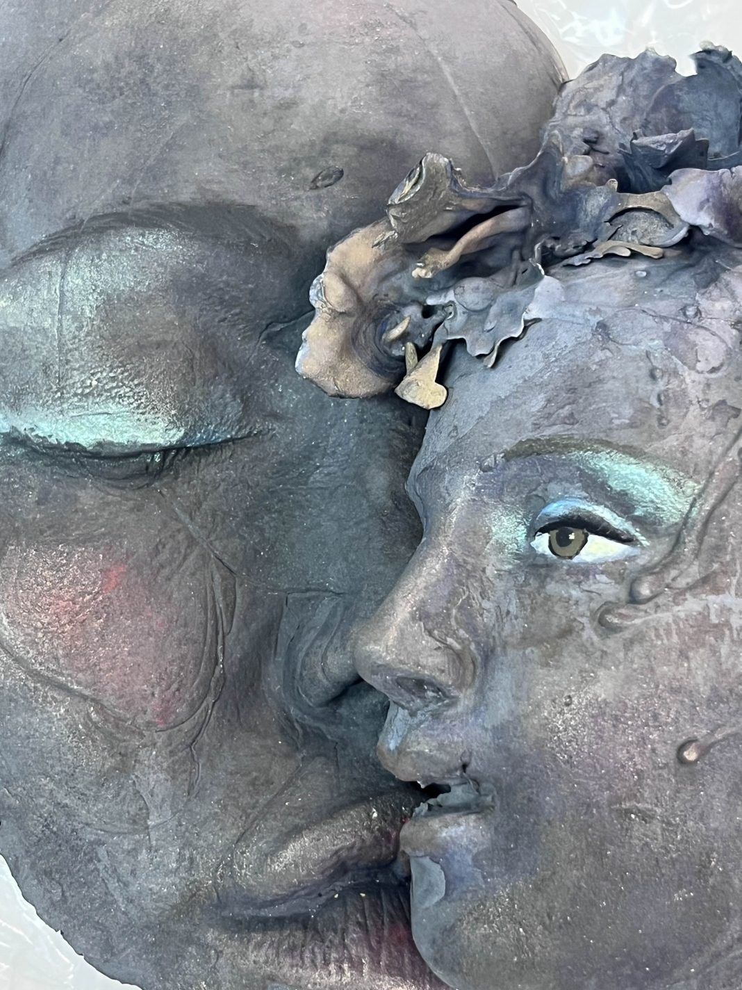 Le 3:17https://www.exibart.com/repository/media/formidable/11/img/149/lucia-leuci-le-3-17-LR-1068x1424.jpeg