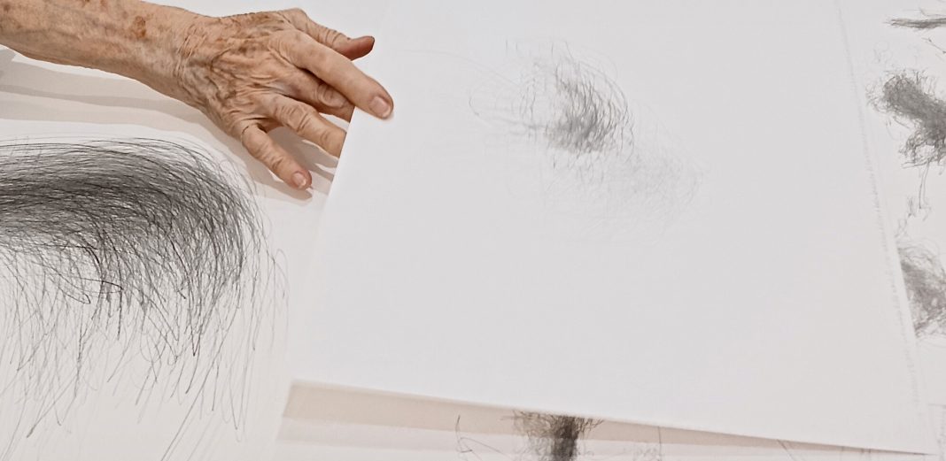 Morgan O’Hara – Live Transmissionhttps://www.exibart.com/repository/media/formidable/11/img/158/3D-Morgan-OHara-Live-transmission-Studio-la-Linea-Verticale-Bologna-1068x521.jpeg